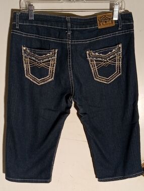 Cropped Jeans - Women's Leg Inseam 15 1/2"